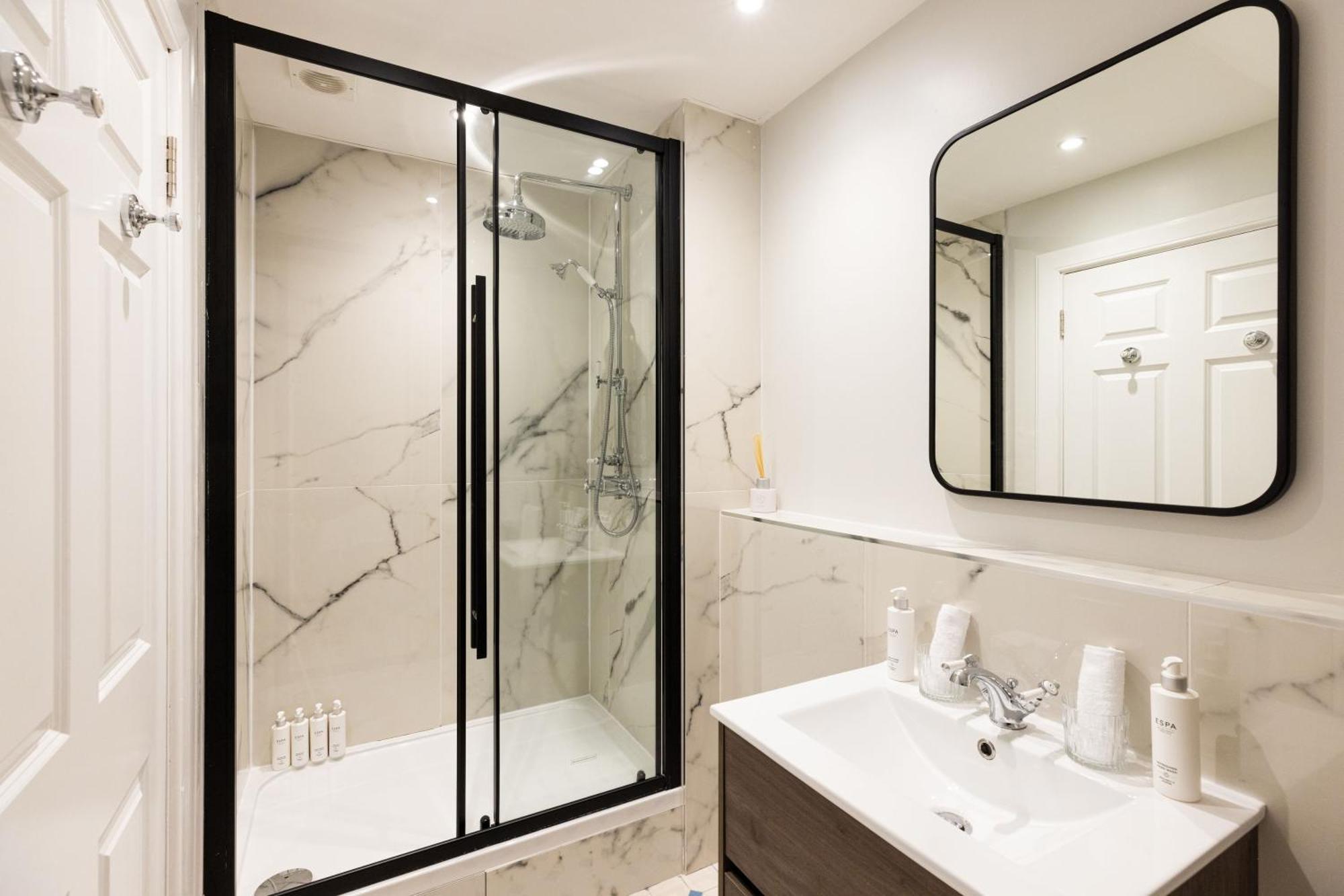 Righ Properties - Luxurious City Centre Three Bedroom Apartment Эдинбург Экстерьер фото